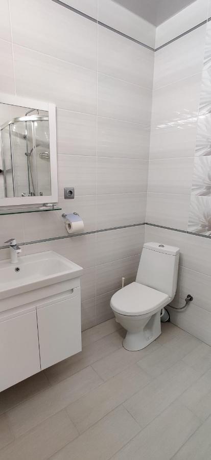 Luxury Apartments Atlant Луцк Экстерьер фото